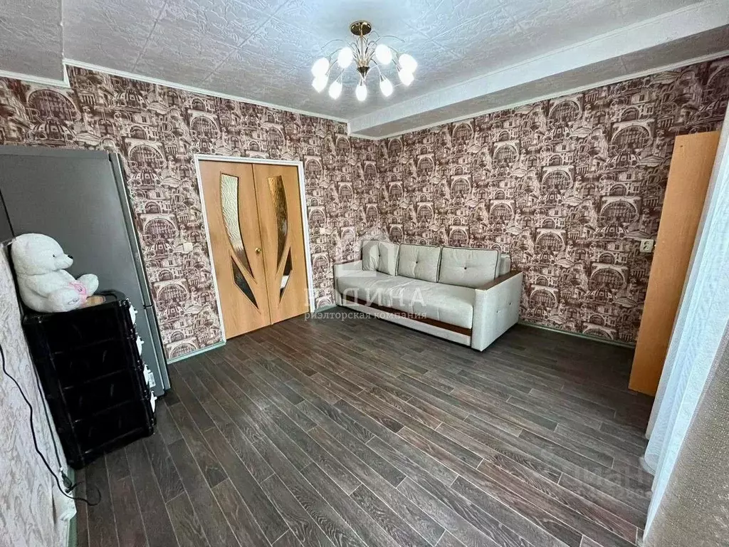 2-к кв. Хабаровский край, Комсомольск-на-Амуре ул. Кирова, 42 (56.0 м) - Фото 0