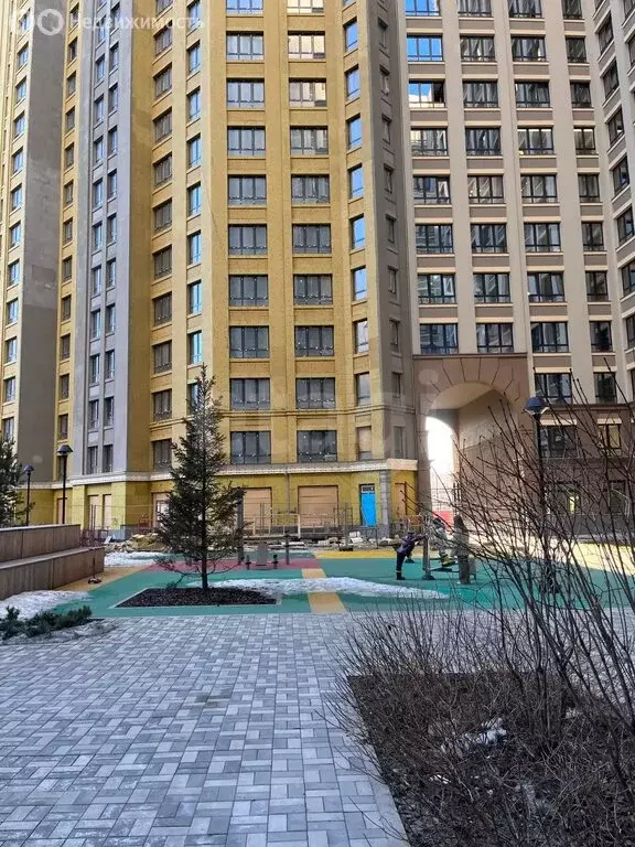 2-комнатная квартира: Екатеринбург, улица Щорса, 53 (70 м) - Фото 2