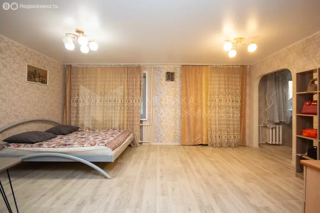 2-комнатная квартира: Тюмень, Харьковская улица, 8 (58.4 м) - Фото 0