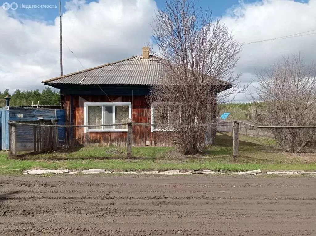 Дом в Свердловская область, Тугулымский муниципальный округ, посёлок ... - Фото 1