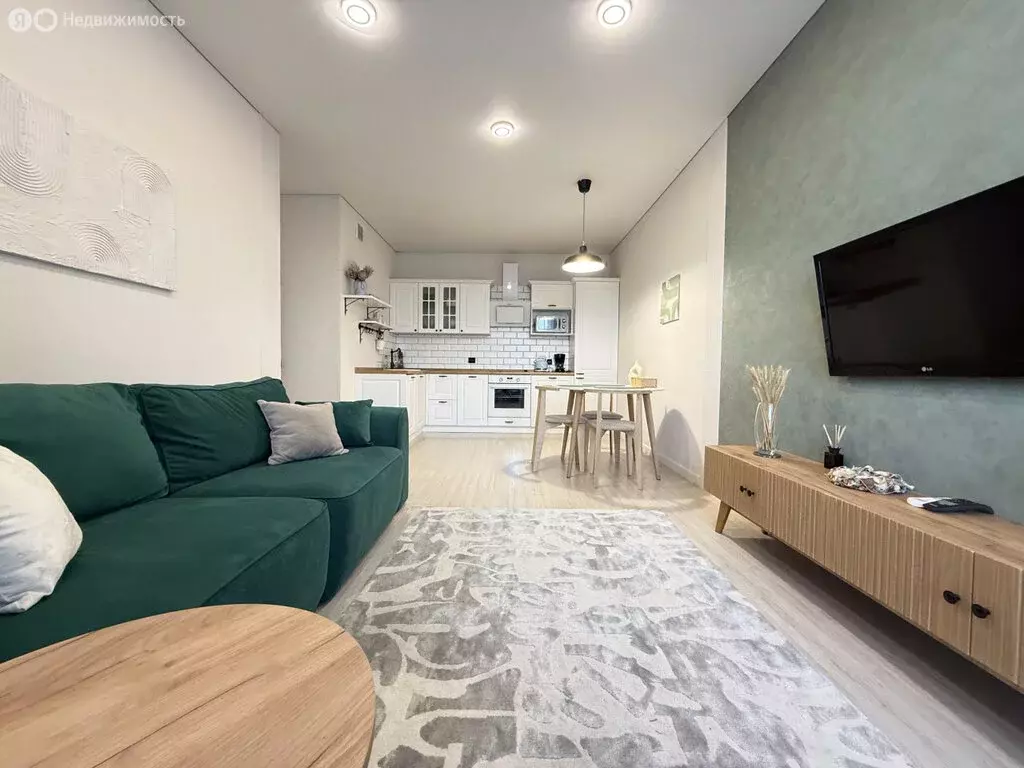 2-комнатная квартира: Екатеринбург, Московская улица, 194 (70 м) - Фото 1