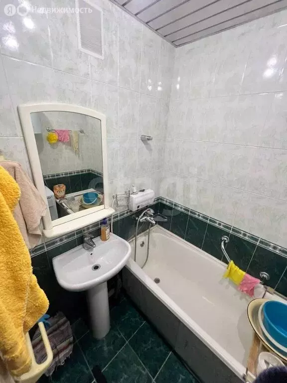 3-комнатная квартира: Челябинск, улица Чайковского, 185 (65.4 м) - Фото 2