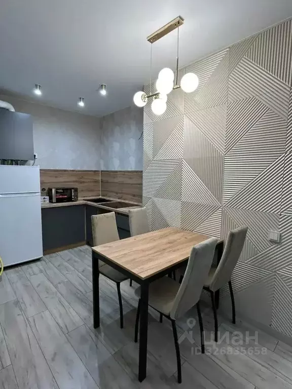 2-к кв. Астраханская область, Астрахань проезд Воробьева, 3 (65.0 м) - Фото 1