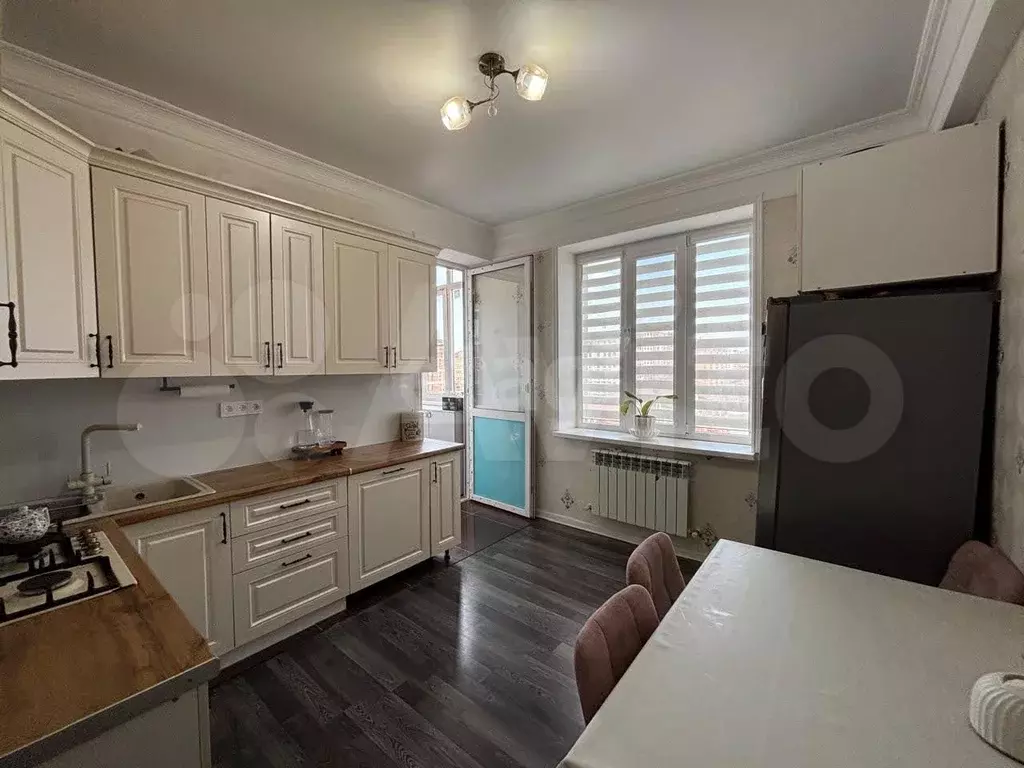 2-к. квартира, 77 м, 7/7 эт. - Фото 1