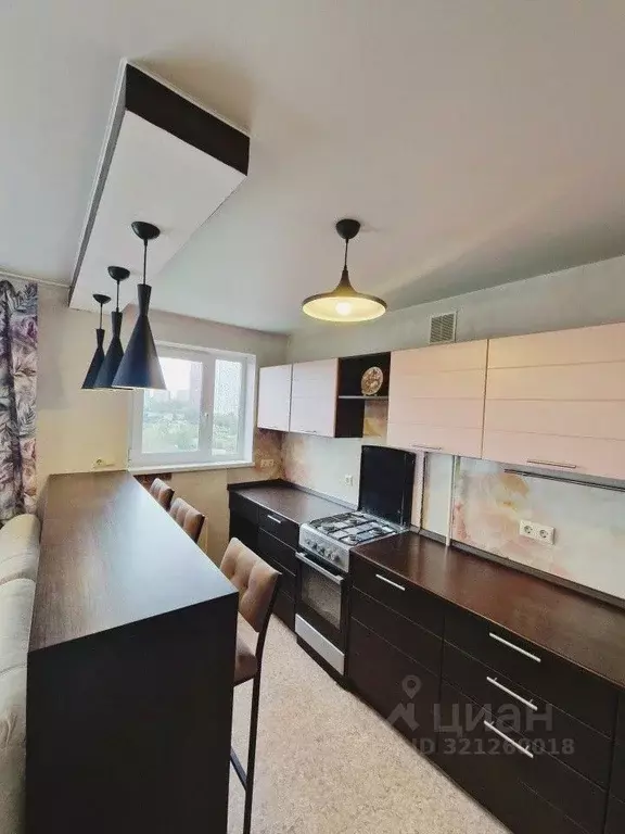 3-к кв. Свердловская область, Екатеринбург ул. Волгоградская, 35 (58.0 ... - Фото 1