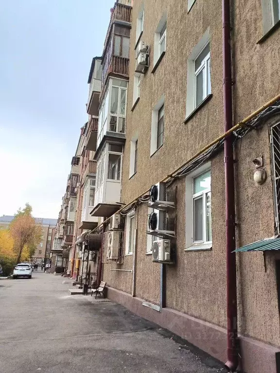 3-к кв. Омская область, Омск просп. Карла Маркса, 10 (70.0 м) - Фото 0
