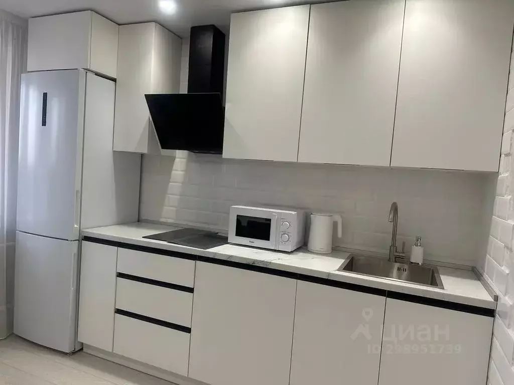 1-к кв. Кировская область, Киров Гороховская ул., 81 (40.0 м) - Фото 1