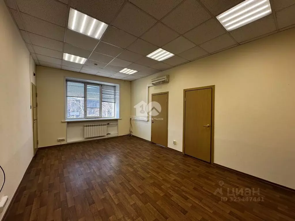 Офис в Новосибирская область, Новосибирск Танковая ул., 72 (65 м) - Фото 1