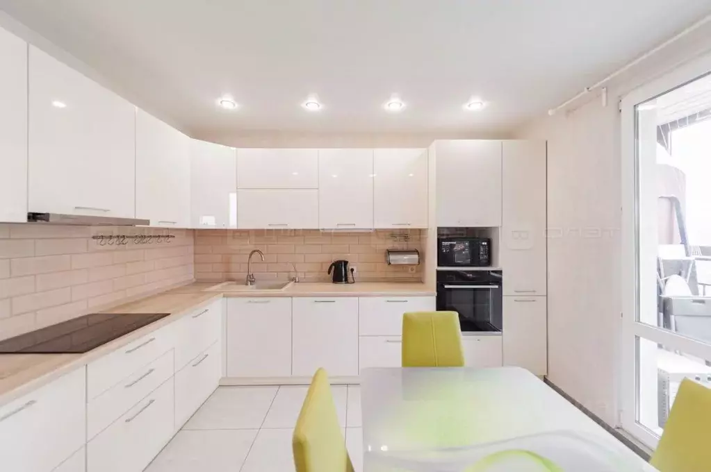 3-к кв. Татарстан, Казань ул. Натана Рахлина, 13к2 (71.0 м) - Фото 0