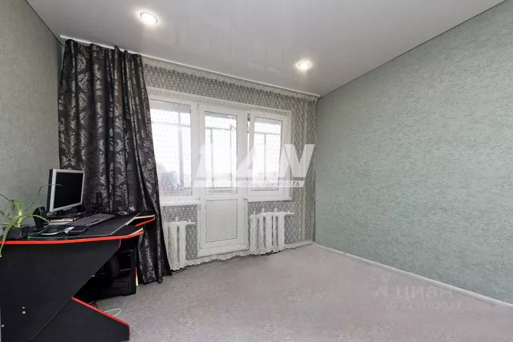 2-к кв. Челябинская область, Челябинск ул. Островского, 23А (31.0 м) - Фото 1