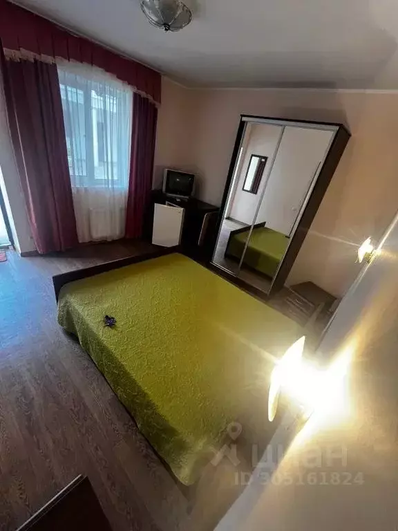 Комната Крым, Сакский район, Новофедоровка пгт ул. Центральная, 15 - Фото 2