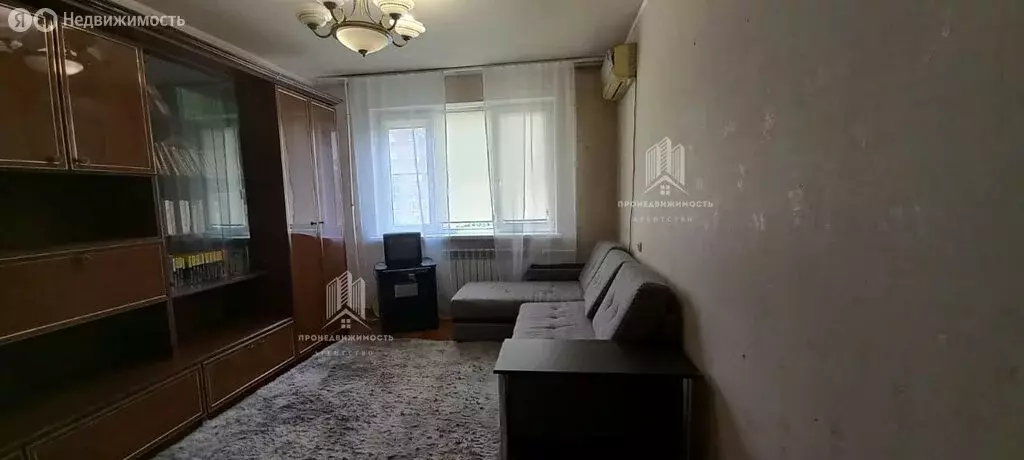 3-комнатная квартира: Ростов-на-Дону, микрорайон Северный, бульвар ... - Фото 0