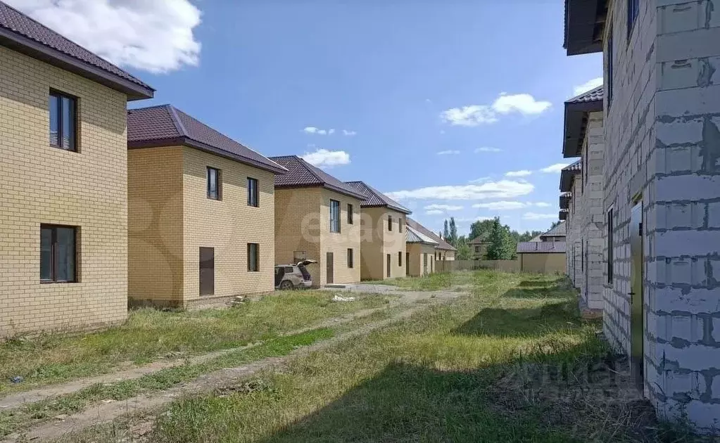 Дом в Омская область, Омск ул. Новоатаманская (120 м) - Фото 1