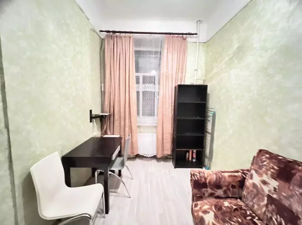 Комната Санкт-Петербург 11-я Васильевского острова линия, 58 - Фото 1