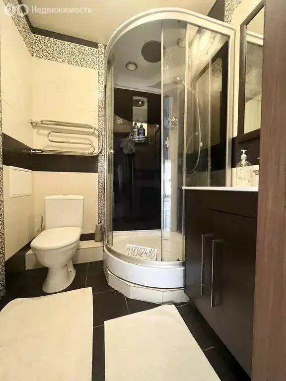3-комнатная квартира: Анапа, улица Шевченко, 288А (100 м) - Фото 0