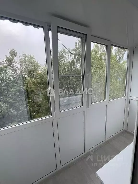 1-к кв. Воронежская область, Каменка пгт ул. Солнечная, 3 (29.9 м) - Фото 1