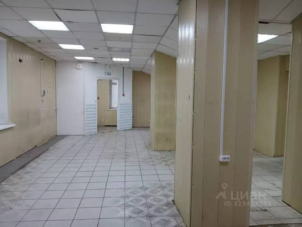 Помещение свободного назначения в Красноярский край, Красноярск ул. ... - Фото 0