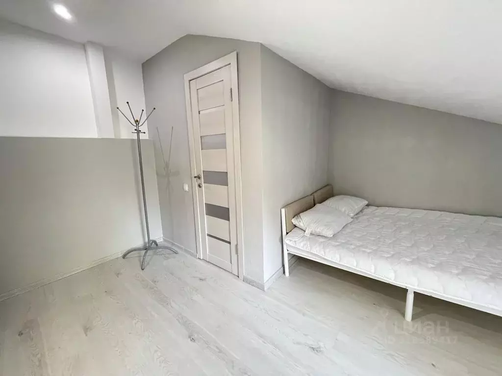 Комната Санкт-Петербург наб. Реки Фонтанки, 133 (16.0 м) - Фото 0