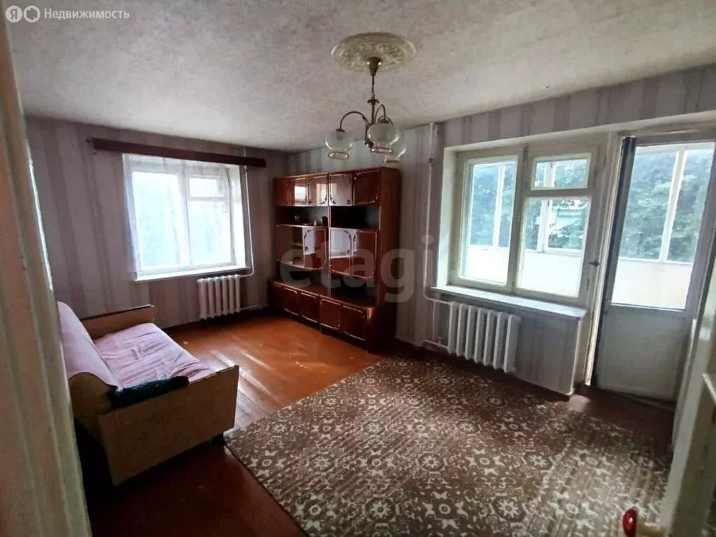 1-комнатная квартира: Брянск, улица Горького, 42 (31.8 м) - Фото 0