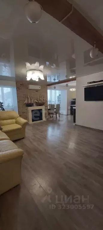 3-к кв. Башкортостан, Уфа Революционная ул., 34 (93.0 м) - Фото 1