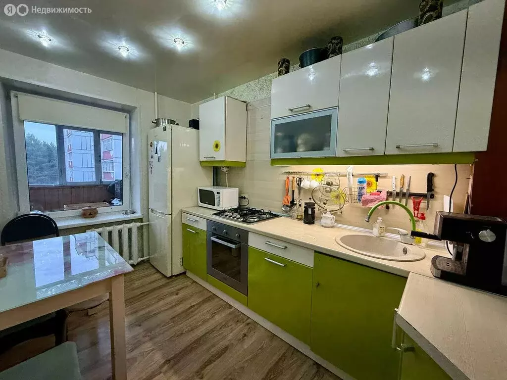 3-комнатная квартира: Чайковский, Сосновая улица, 10 (58.1 м) - Фото 0