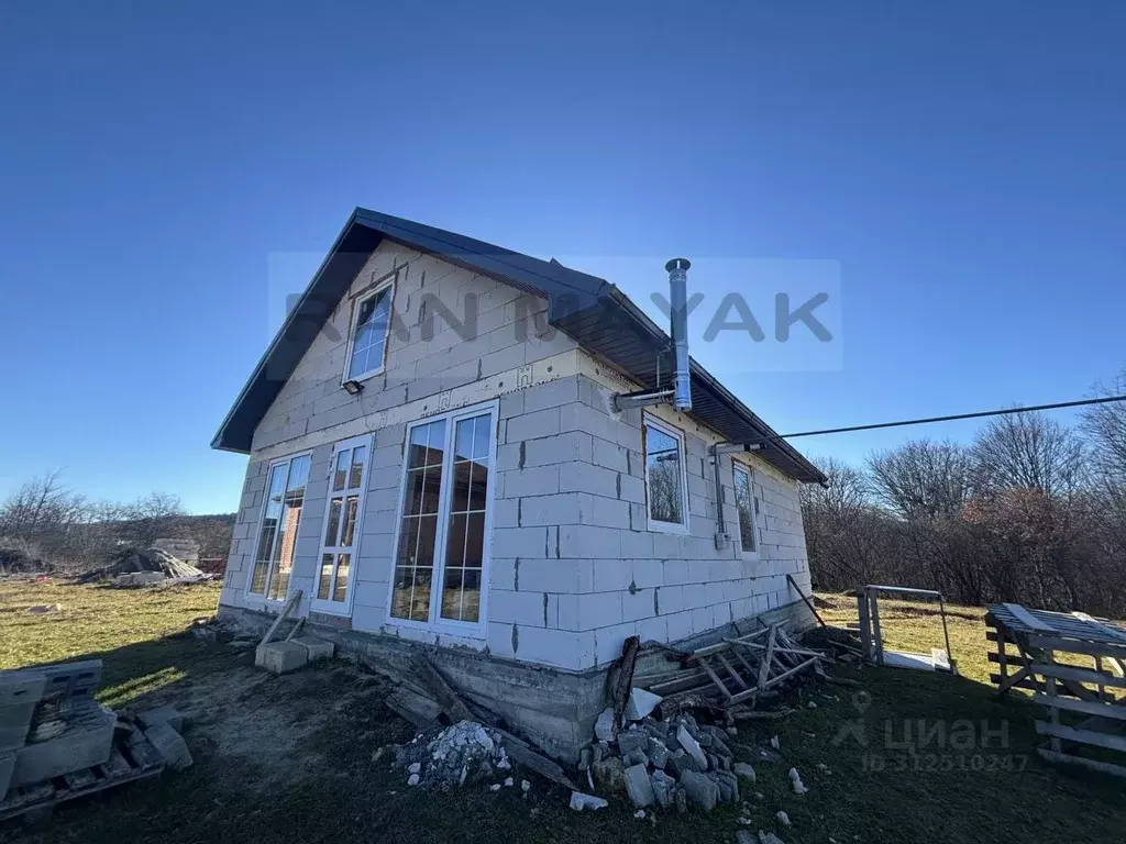 Дом в Адыгея, Майкопский район, Даховская ст-ца ул. Лесная (57 м) - Фото 1