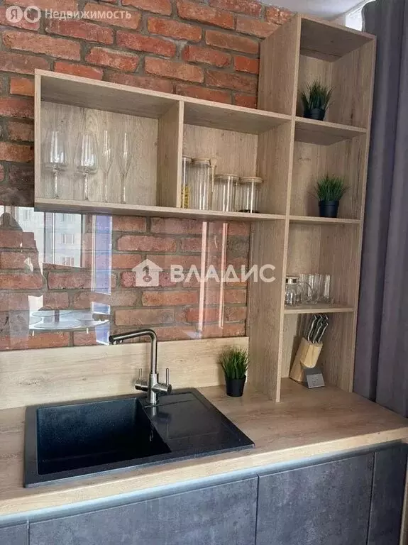 2-комнатная квартира: Владивосток, улица Толстого, 40А (51 м) - Фото 1