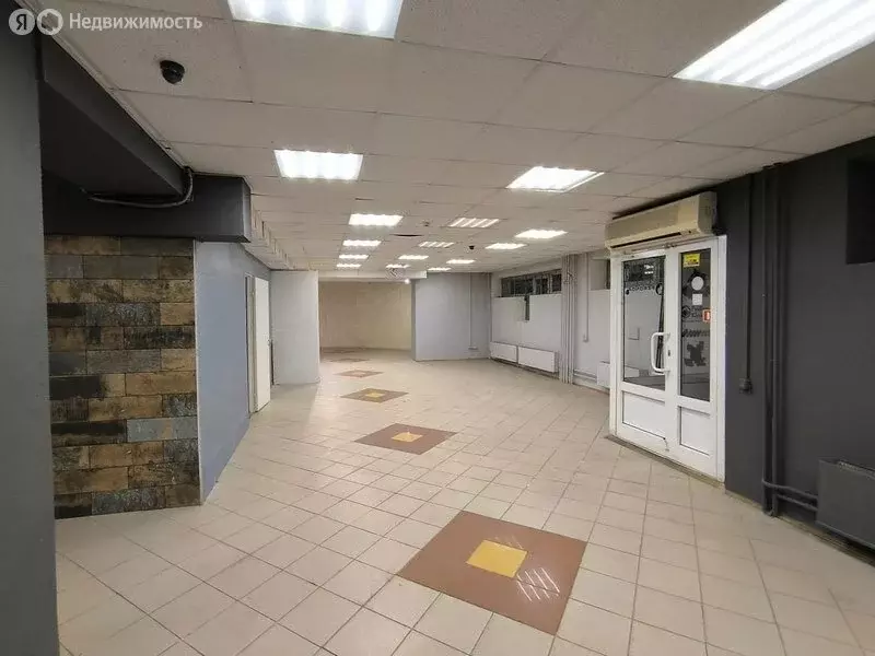 Торговая площадь (250 м) - Фото 1