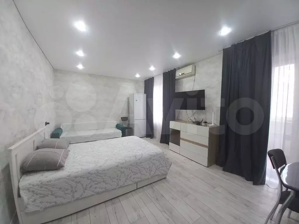 2-к. квартира, 60 м, 1/9 эт. - Фото 0