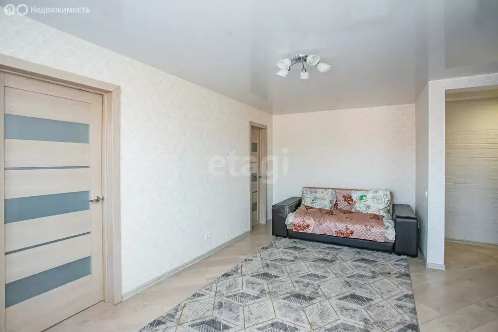 2-комнатная квартира: Кемерово, проспект Ленина, 42 (43.8 м) - Фото 1