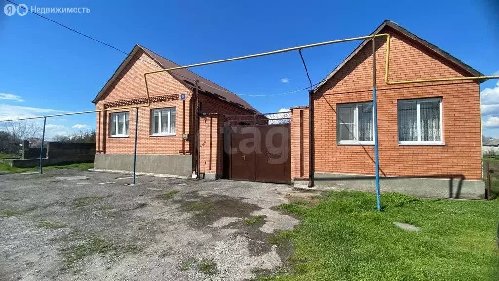 Дом в село Чермен, улица Пушкина (110 м) - Фото 2