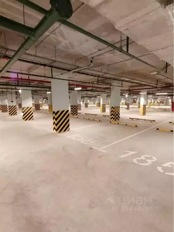 Гараж в Московская область, Ленинский городской округ, пос. Битца ... - Фото 1