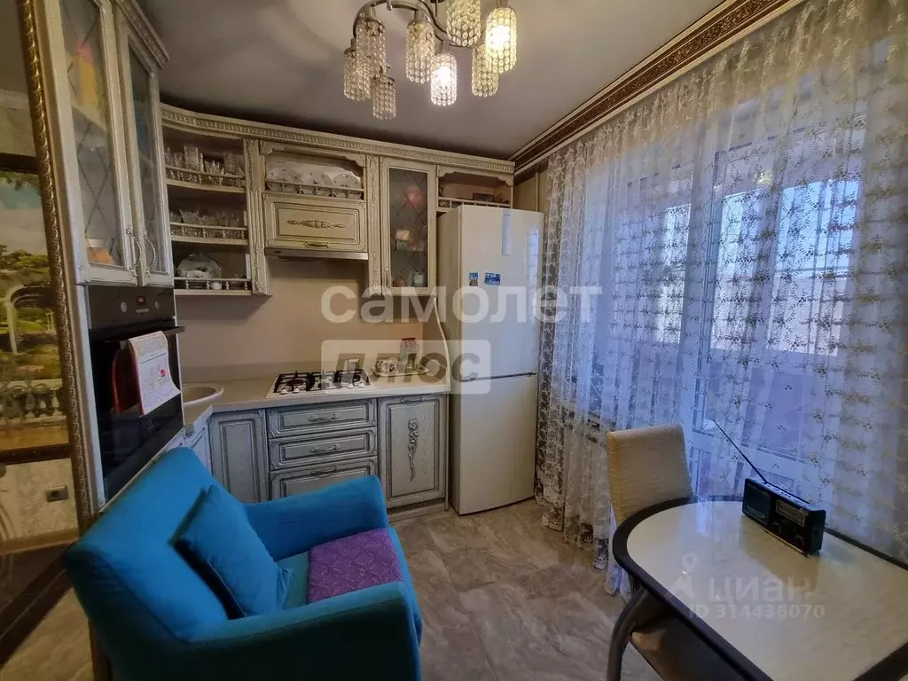 2-к кв. Нижегородская область, Бор ул. Фрунзе, 113 (56.4 м) - Фото 1