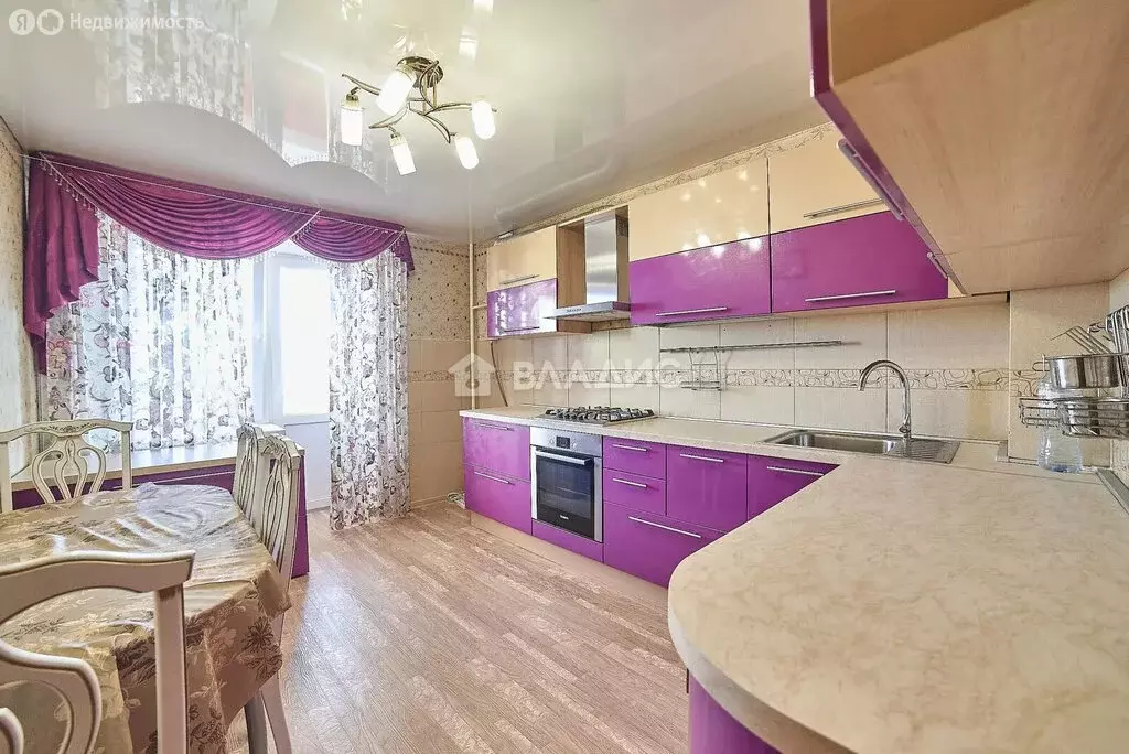 3-комнатная квартира: Стерлитамак, улица Худайбердина, 218А (73.9 м) - Фото 1