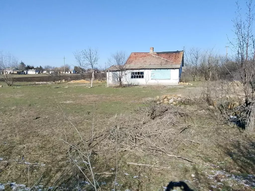 Участок в Крым, Первомайский район, Крестьяновское с/пос, с. ... - Фото 1