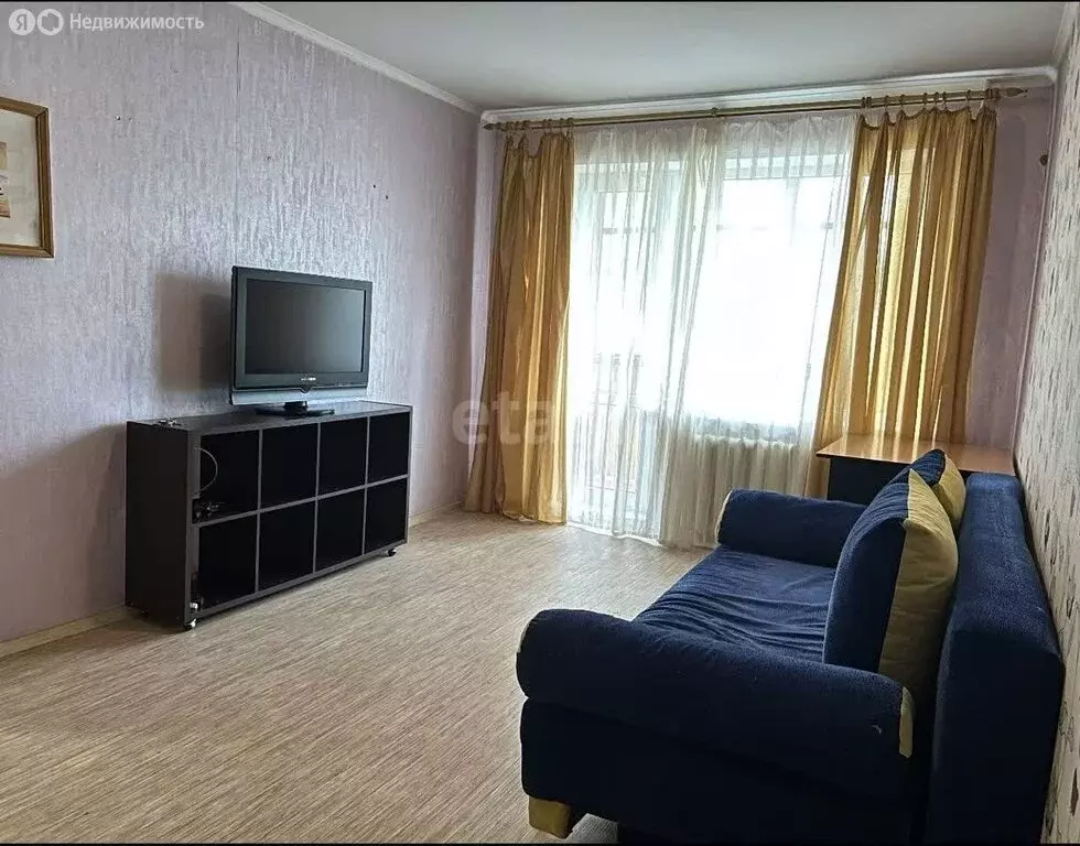 1-комнатная квартира: Тольятти, улица Лизы Чайкиной, 61 (33 м) - Фото 0