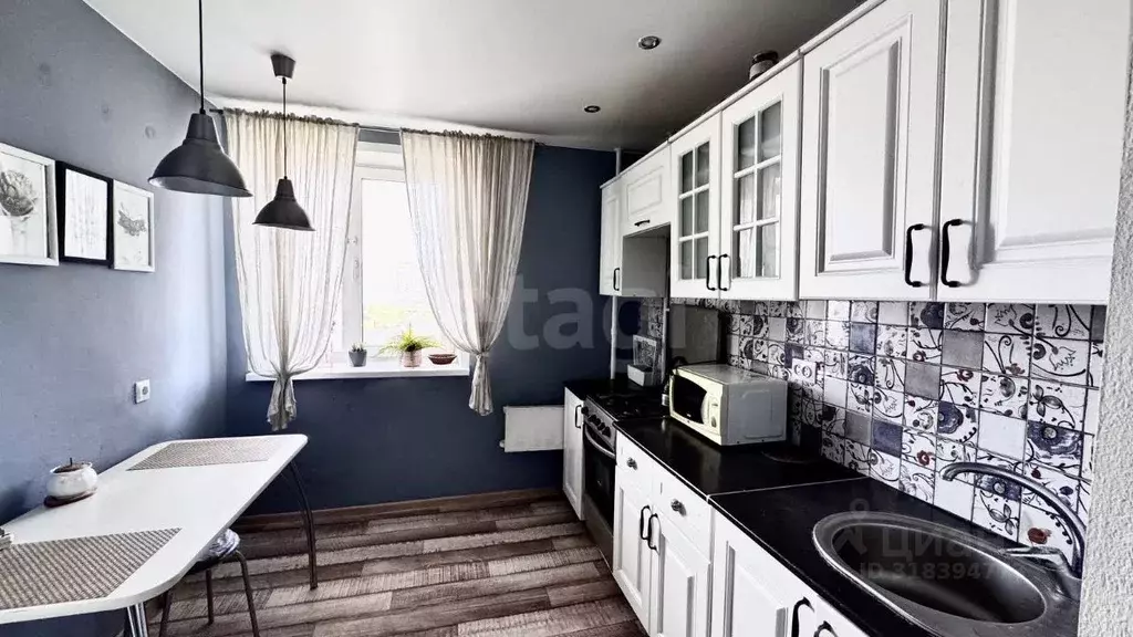 2-к кв. Пермский край, Пермь ул. Грибоедова, 68 (49.6 м) - Фото 0