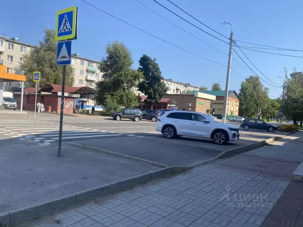 торговая площадь в ленинградская область, лодейное поле просп. ленина, . - Фото 0