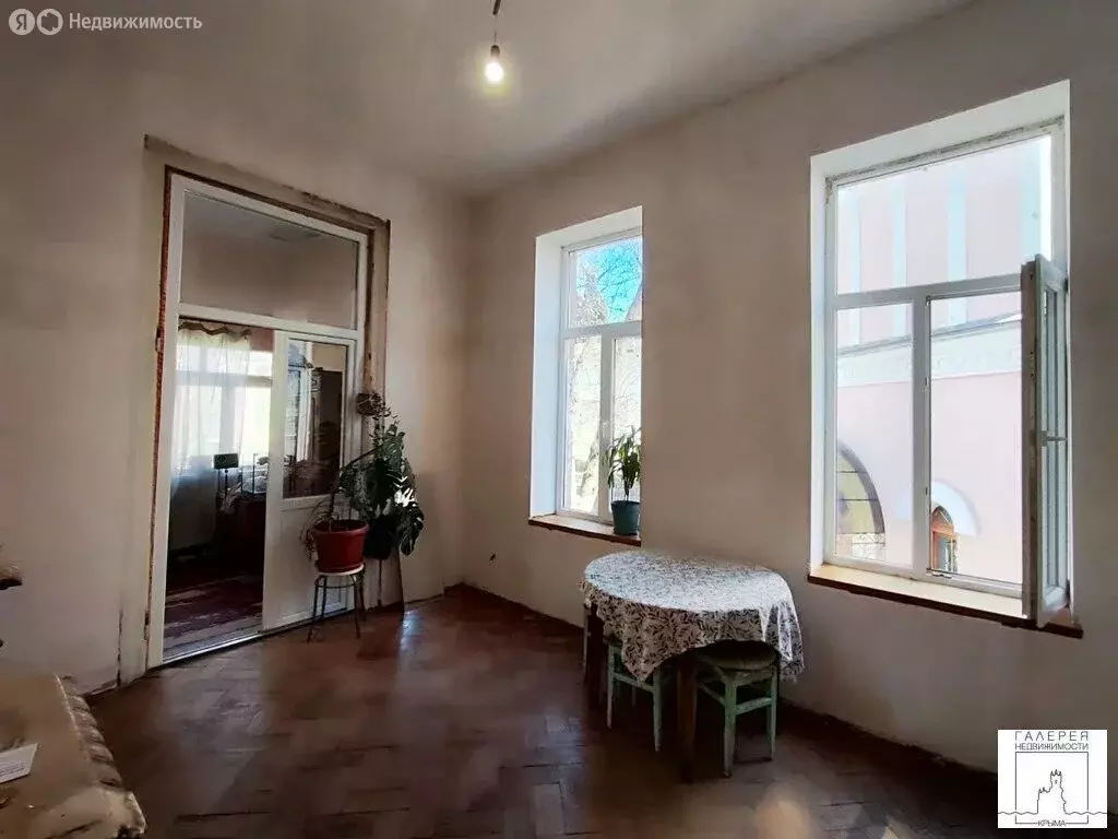 2-комнатная квартира: Ялта, улица Щербака, 6 (52.7 м) - Фото 2