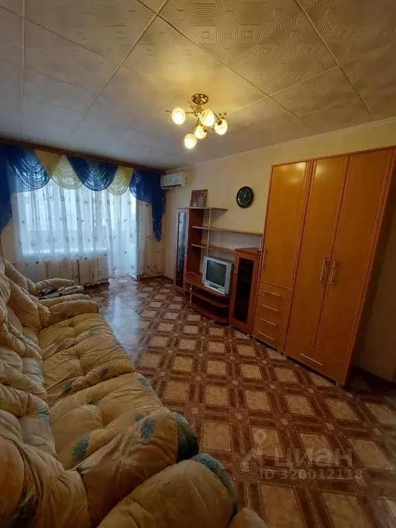 2-к кв. Оренбургская область, Новотроицк Советская ул., 140В (44.4 м) - Фото 0