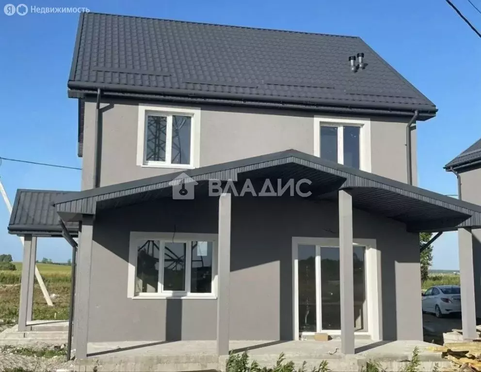 Дом в посёлок Заозерье, 2-й Звездный переулок, 42 (180 м) - Фото 1