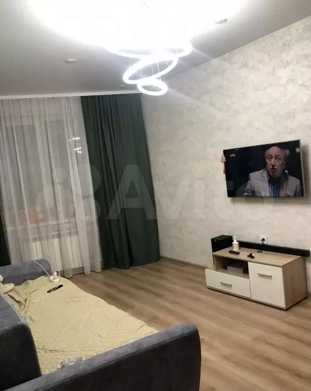 1-к. квартира, 47 м, 8/17 эт. - Фото 1