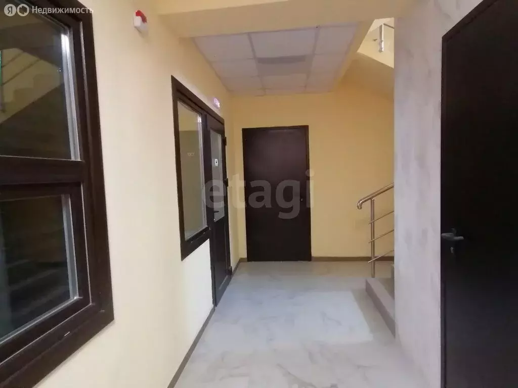 3-комнатная квартира: Мирное, улица Крымской Весны, 13к1 (79.3 м) - Фото 2