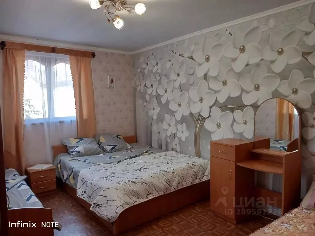 Дом в Крым, Феодосия ул. Советская, 73 (30 м) - Фото 1