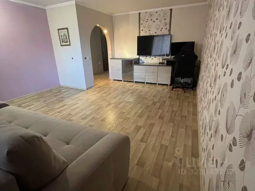 2-к кв. Хакасия, Абакан ул. Лермонтова, 25 (68.7 м) - Фото 1