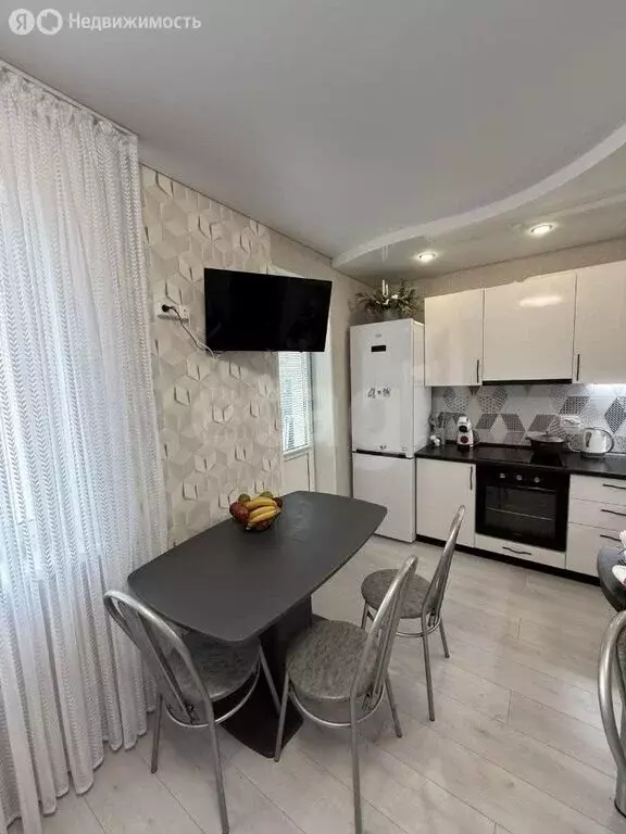 2-комнатная квартира: Казань, улица Рауиса Гареева, 103 (42.8 м) - Фото 1