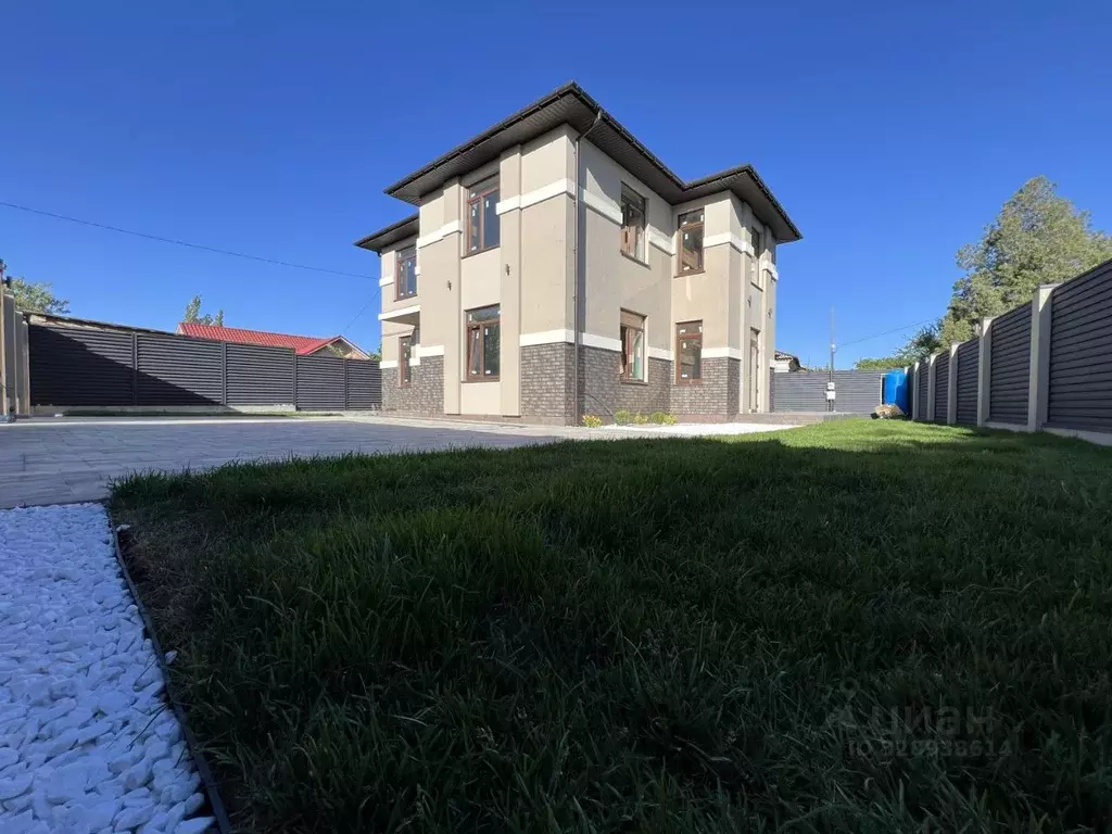 Дом в Крым, Симферополь ул. Труда, 8 (257 м) - Фото 2