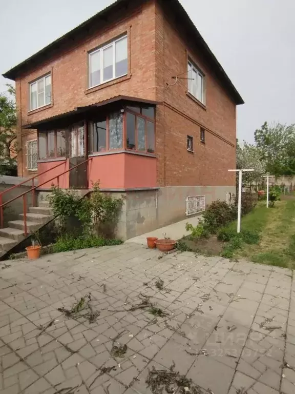 Дом в Ростовская область, Новочеркасск Баклановский просп. (240 м) - Фото 1