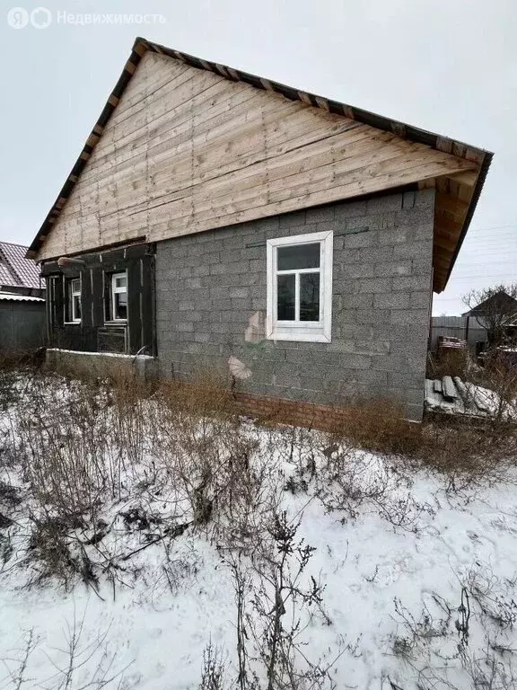 Дом в село Узморье, Пролетарская улица, 11 (49 м) - Фото 1