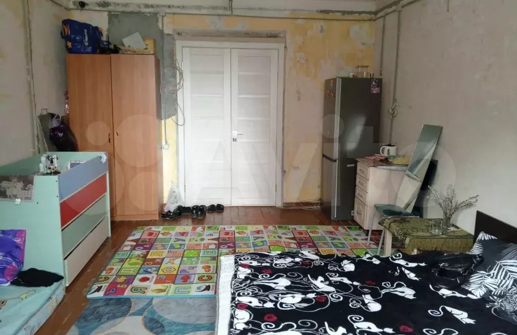 Комната 12 м в 3-к., 1/3 эт. - Фото 0